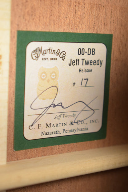 Martin 00DB Jeff Tweedy Concert Deep Body Oak Toner Tweedy Burst