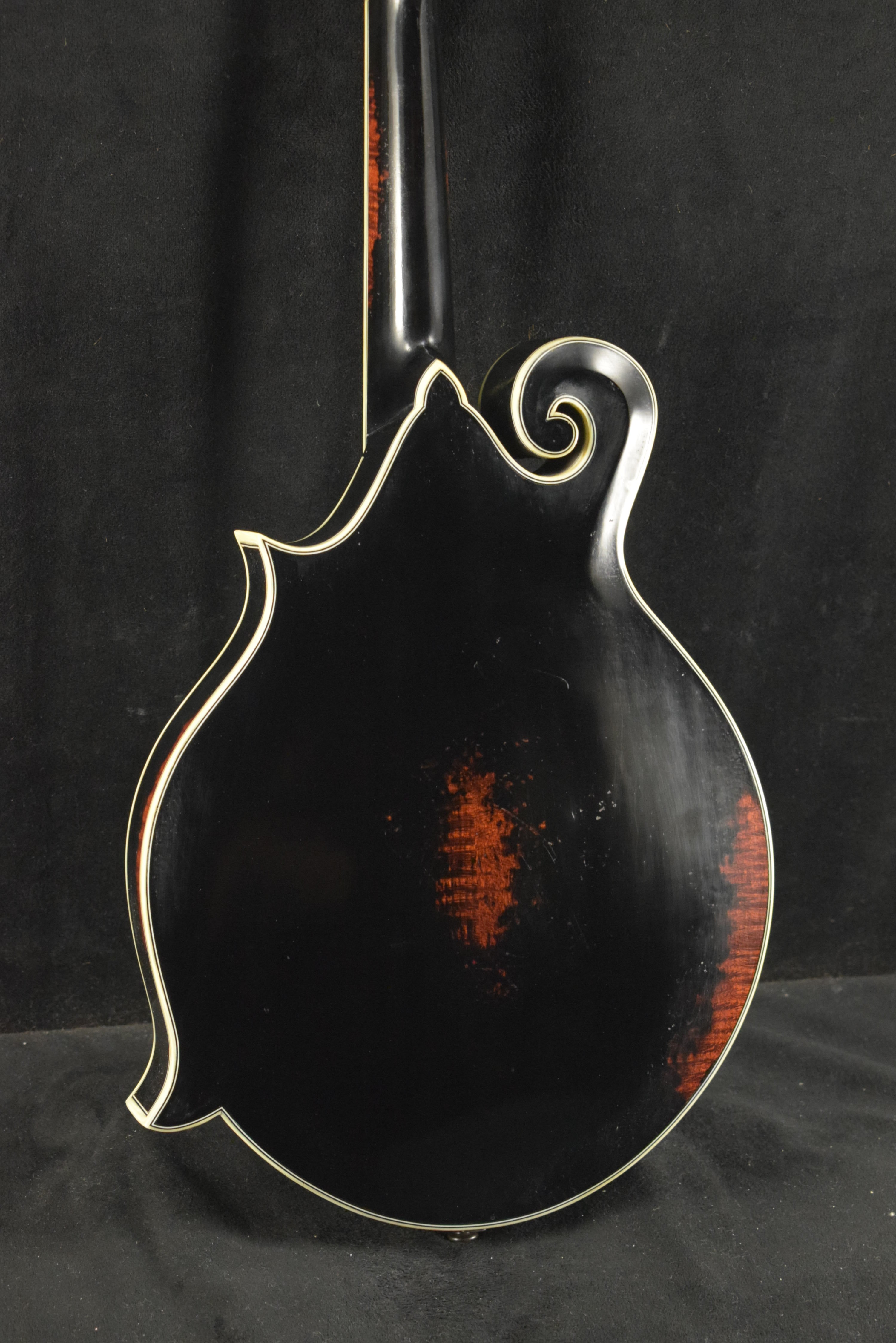 Eastman MD814/V-BK F-Style Oval-Hole Mandolin Antique Black