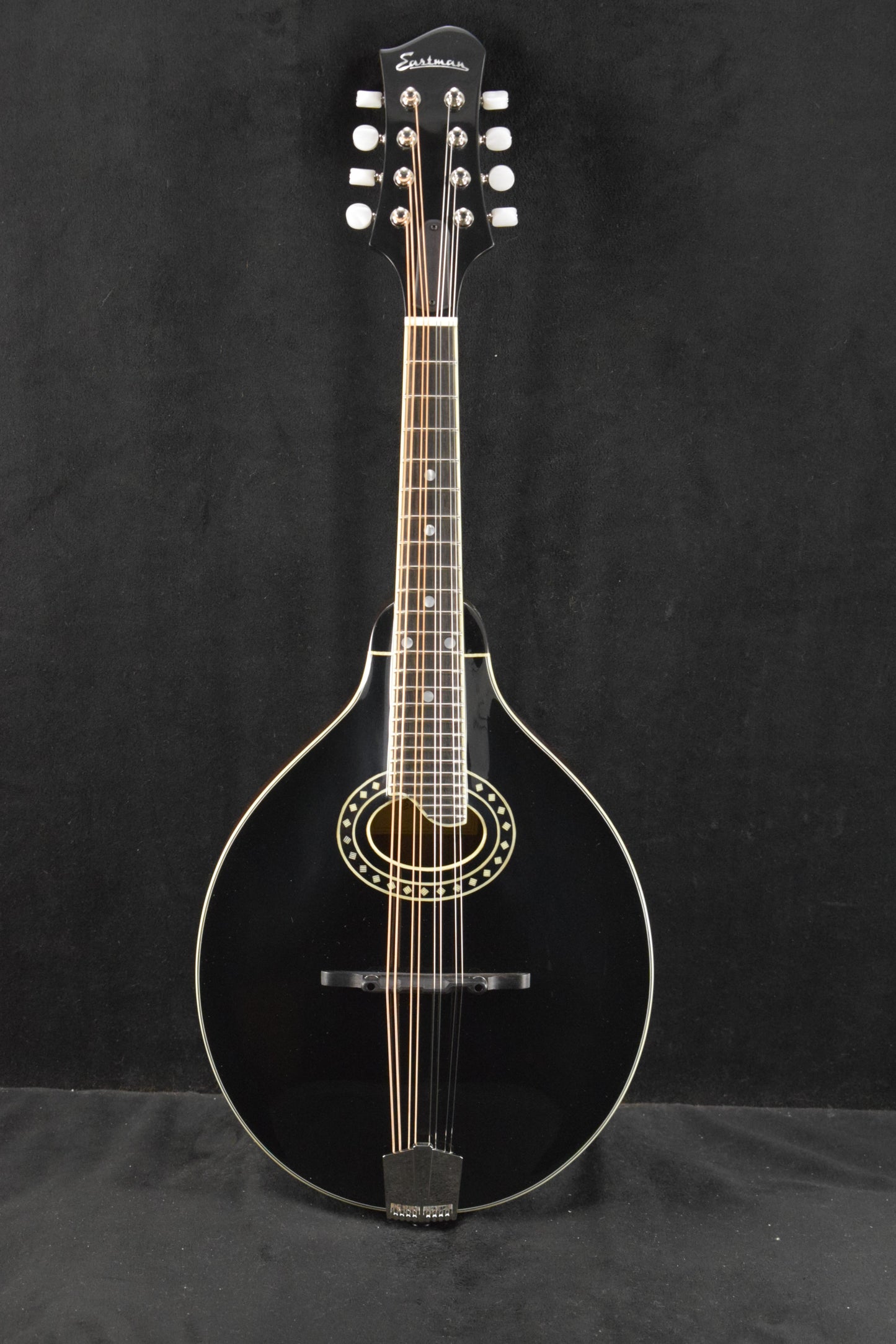 Eastman MD404-BK A-Style Oval-Hole Mandolin Black