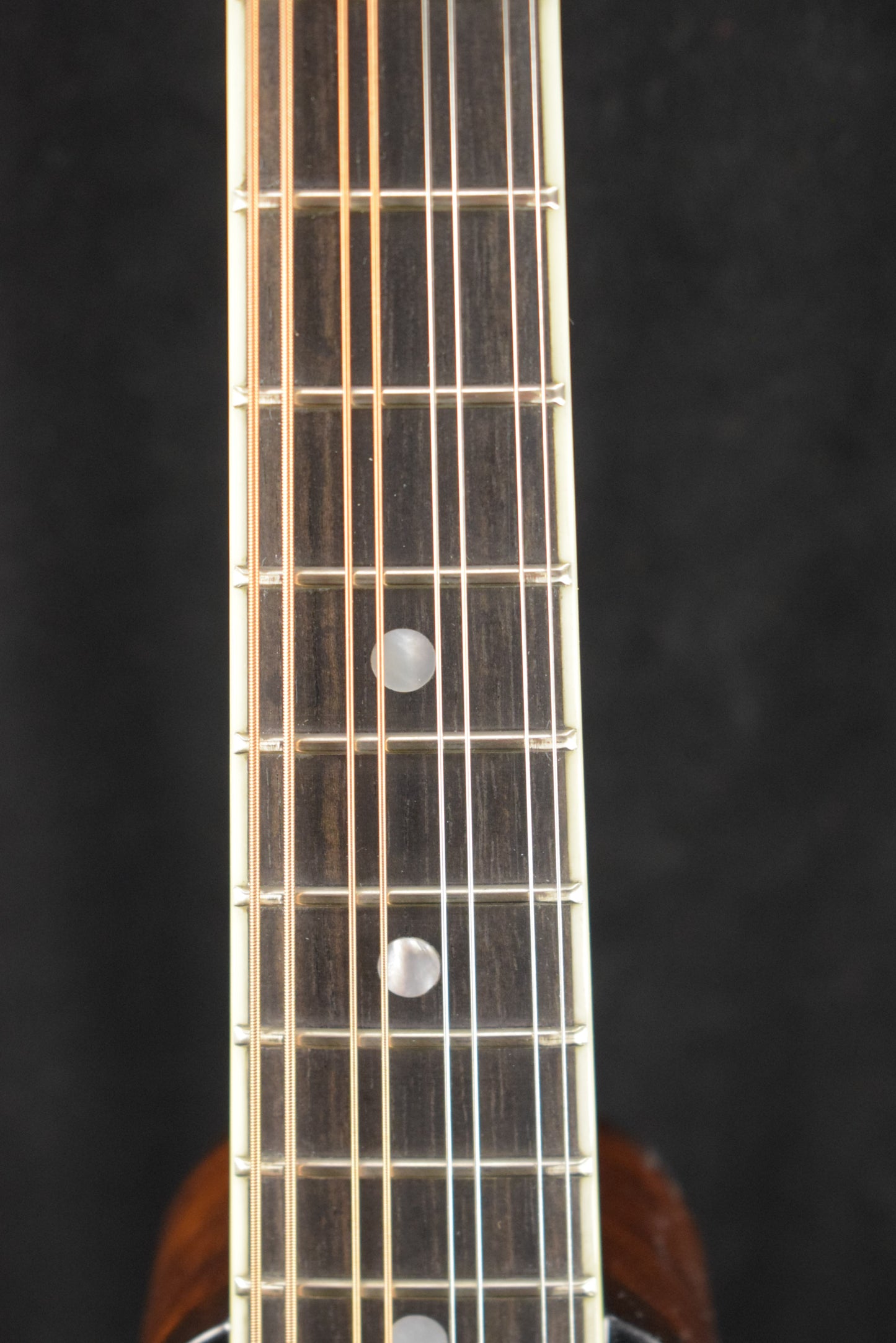 Eastman MD404-BK A-Style Oval-Hole Mandolin Black