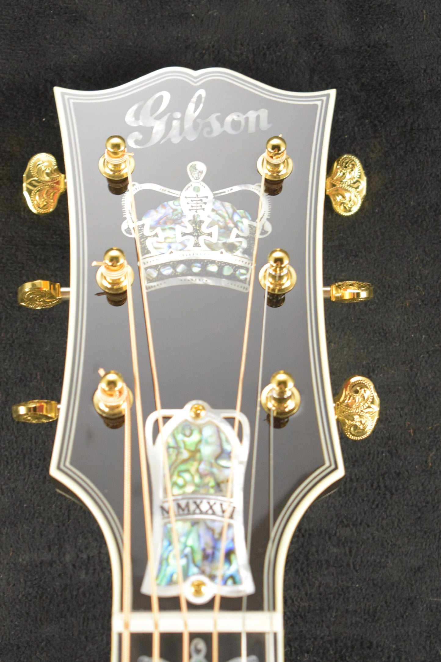 Gibson Custom Shop SJ-200 Monarch Rosewood Tri-Burst