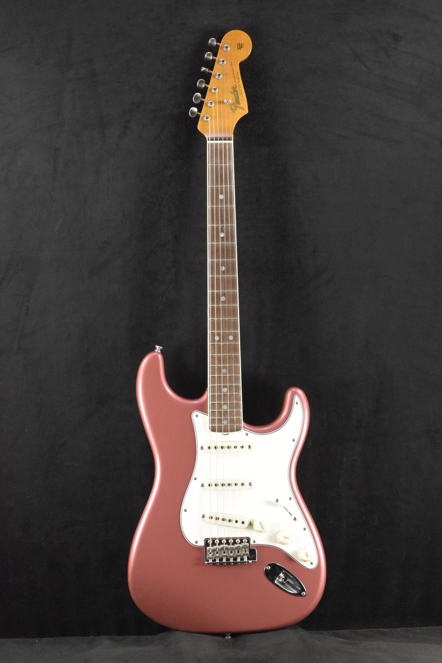 Fender Limited Edition Roasted '65 Strat DLX Closet Classic - Aged Burgundy Mist Metallic