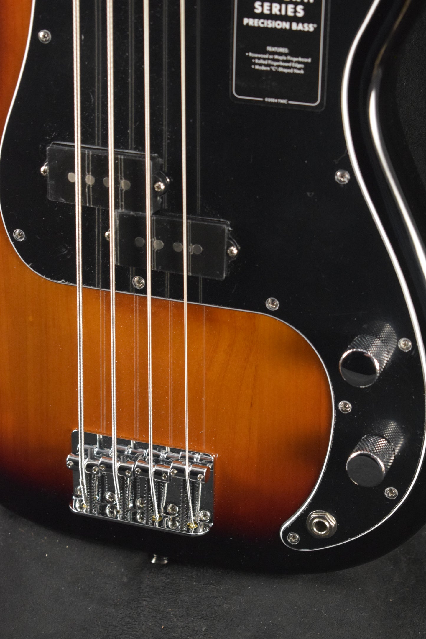Fender Player II Precision Bass 3-Color Sunburst Rosewood Fingerboard