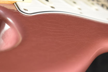 Fender Limited Edition Roasted '65 Strat DLX Closet Classic - Aged Burgundy Mist Metallic