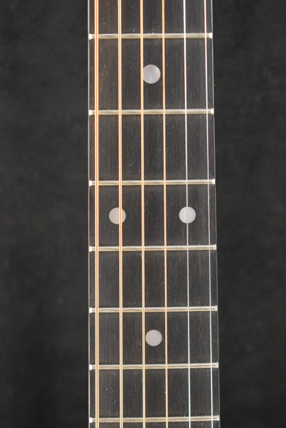 Martin J-16E Jumbo Acoustic Electric 1935 Burst