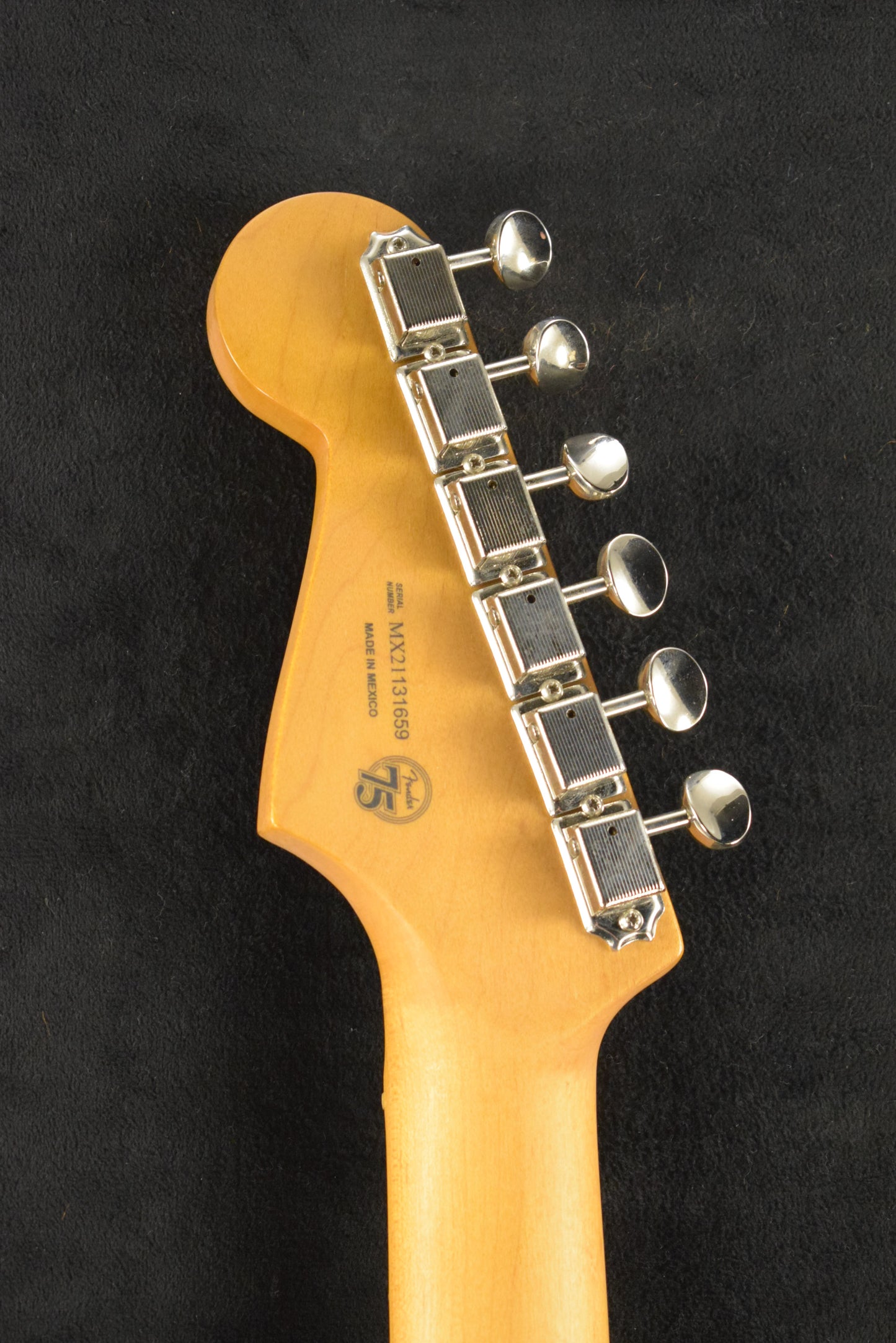 Fender Noventa Stratocaster Surf Green Scratch & Dent