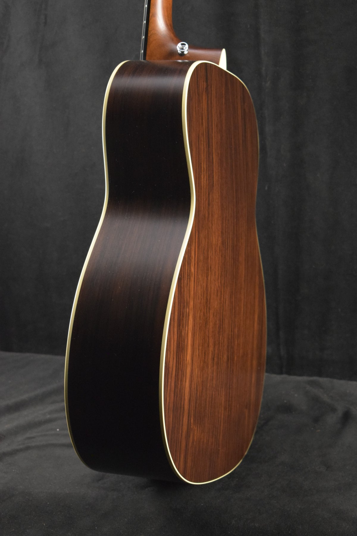 Martin J-16E Jumbo Acoustic Electric 1935 Burst