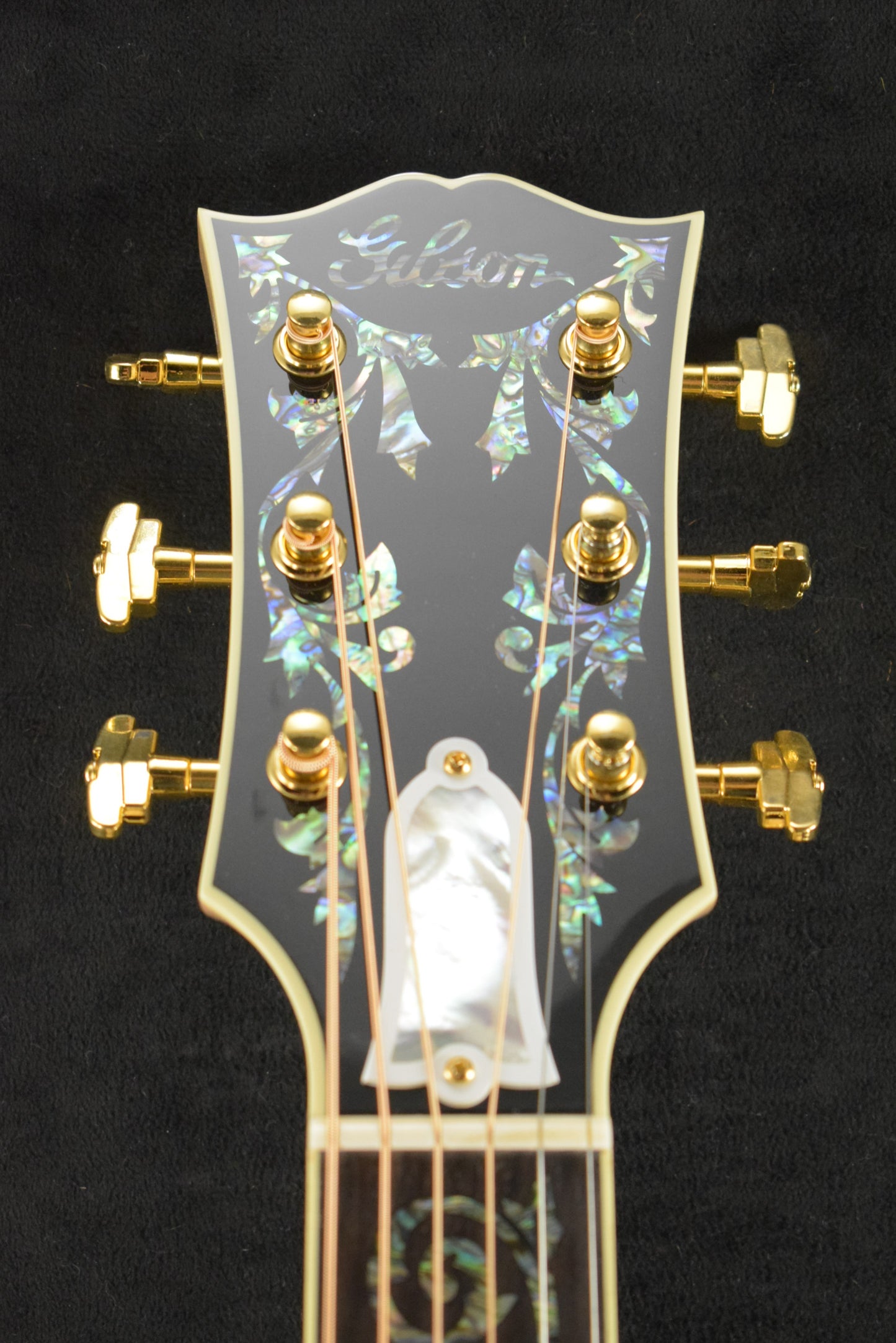 Gibson Custom Shop Modern Collection SJ-200 Ultima Grade AAAAA Top Antique Natural