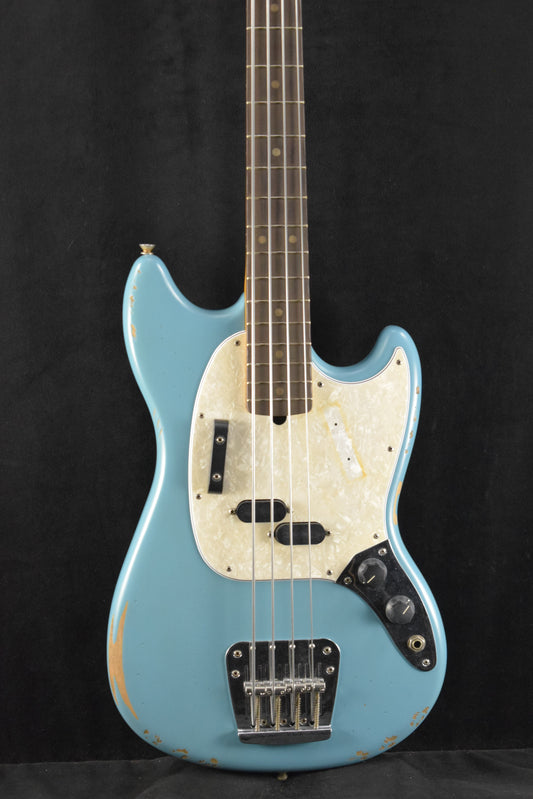 Fender JMJ Road Worn Mustang Bass Faded Daphne Blue Rosewood Fingerboard