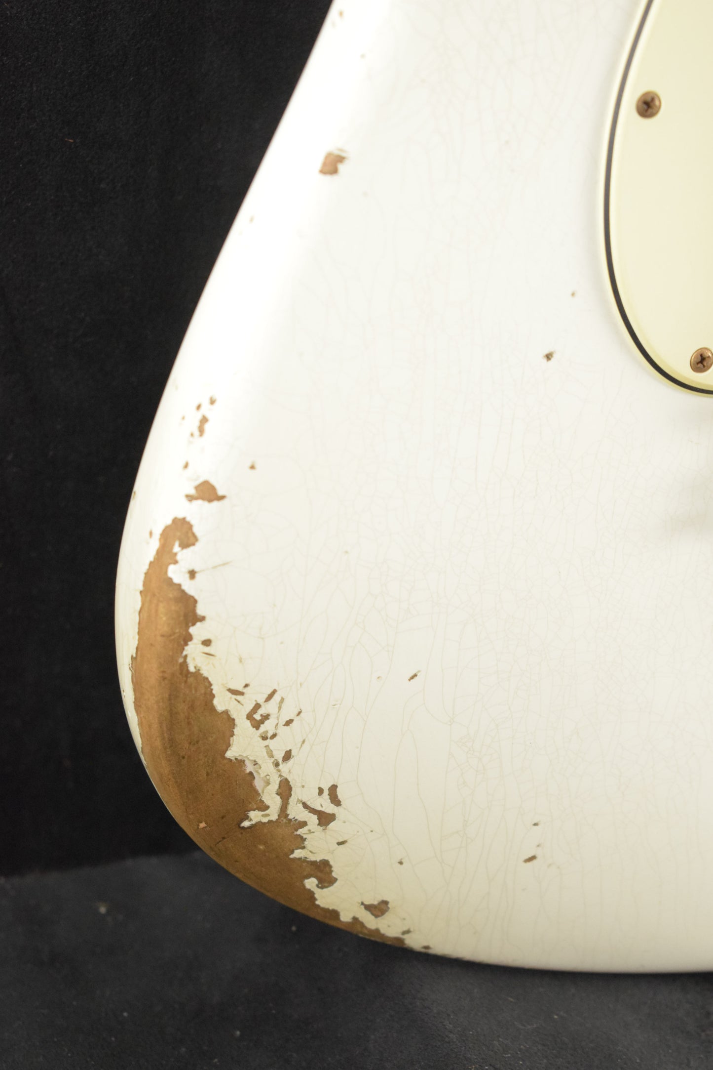 Fender Limited Edition 1964 L-Series Stratocaster Heavy Relic 3A Aged Olympic White