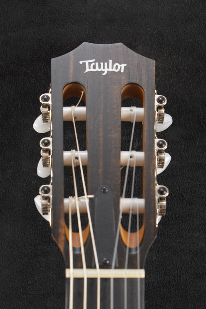 Taylor 112ce-N Nylon-String Acoustic-Electric Sapele/Torrefied Spruce Natural