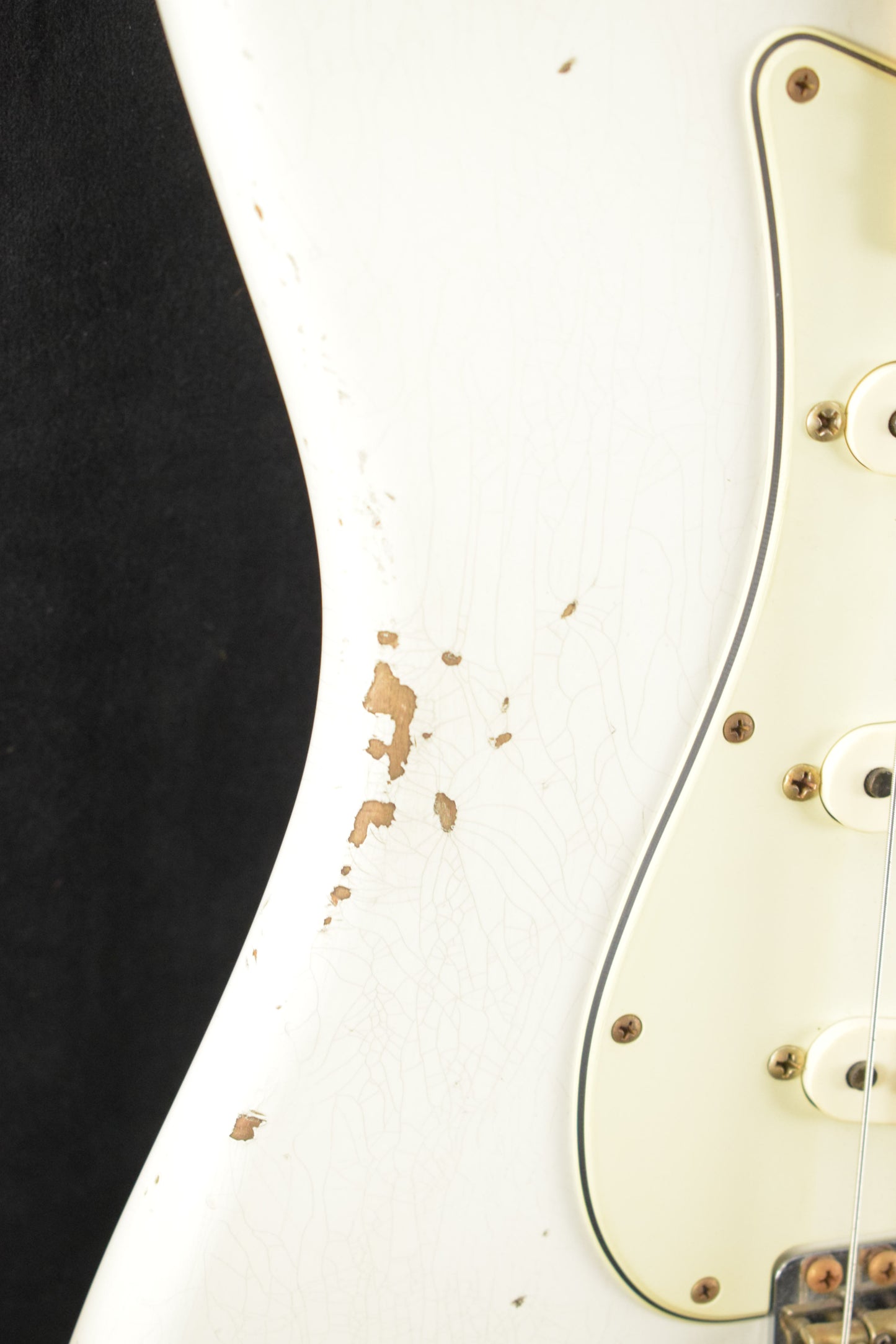 Fender Limited Edition 1964 L-Series Stratocaster Heavy Relic 3A Aged Olympic White