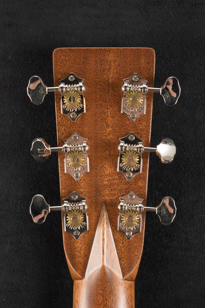 Martin OM-28E LR Baggs Anthem Natural