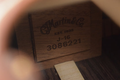 Martin J-16E Jumbo Acoustic Electric 1935 Burst