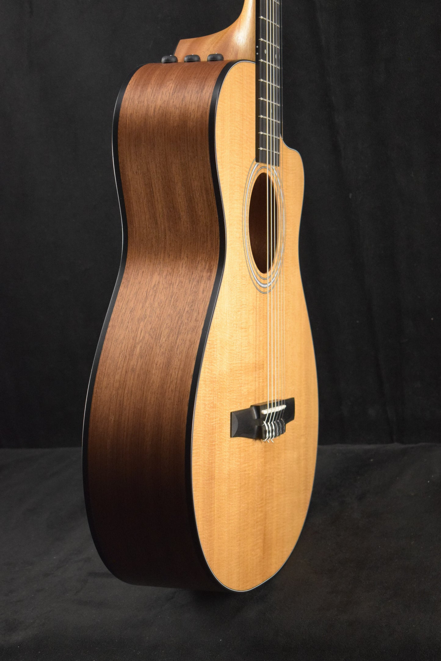 Taylor 112ce-N Nylon-String Acoustic-Electric Sapele/Torrefied Spruce Natural