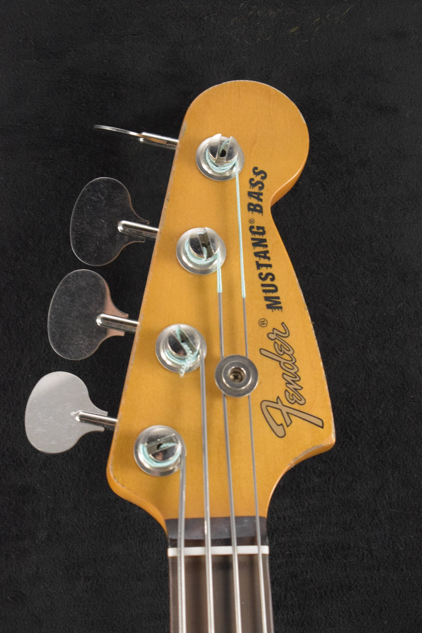 Fender JMJ Road Worn Mustang Bass Faded Daphne Blue Rosewood Fingerboard