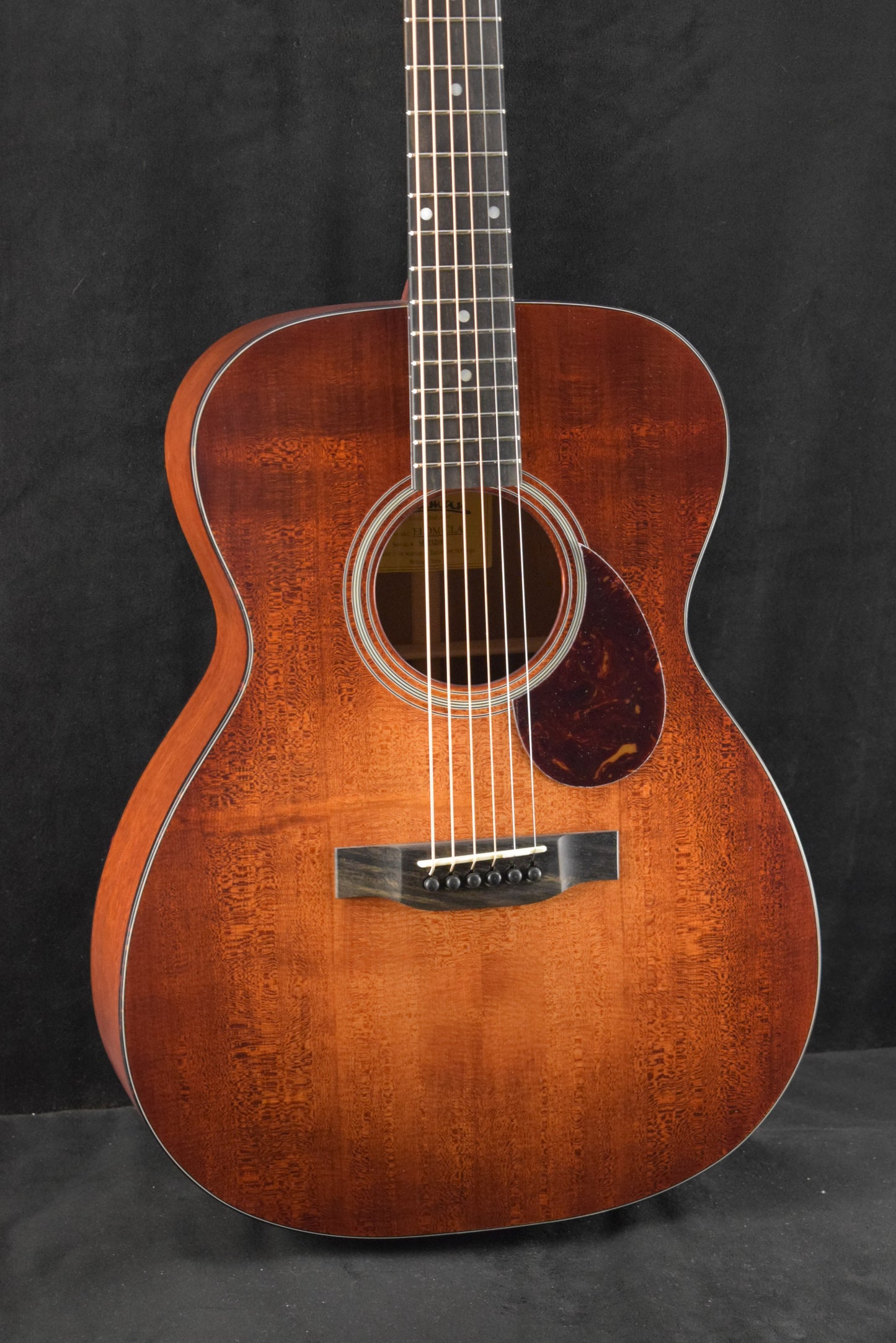 Eastman E1OM-CLA Solid Sitka Spruce/Sapele Orchestra Model Classic Truetone Satin