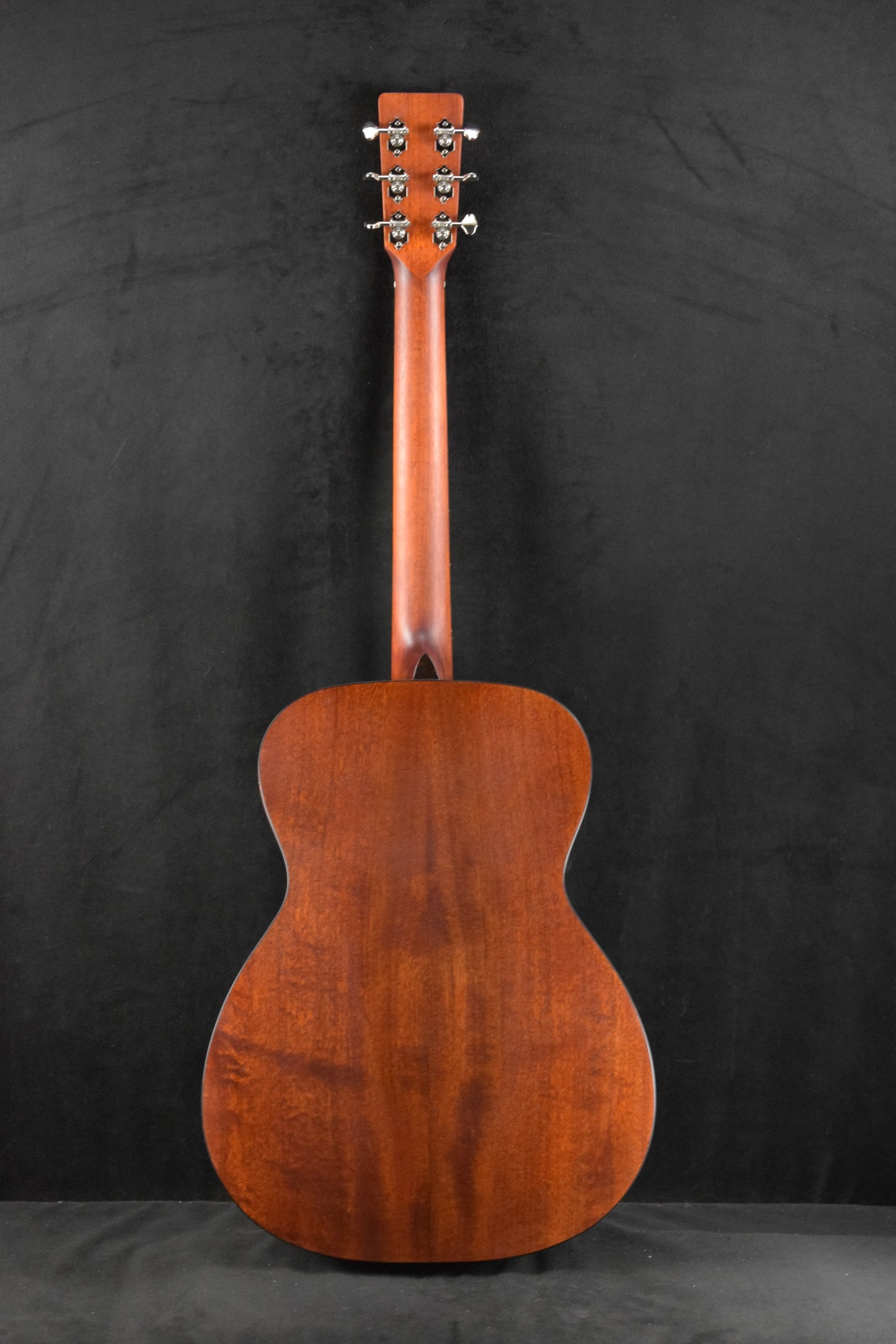 Eastman E1OM-CLA Solid Sitka Spruce/Sapele Orchestra Model Classic Truetone Satin