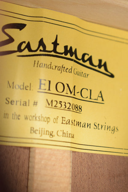 Eastman E1OM-CLA Solid Sitka Spruce/Sapele Orchestra Model Classic Truetone Satin