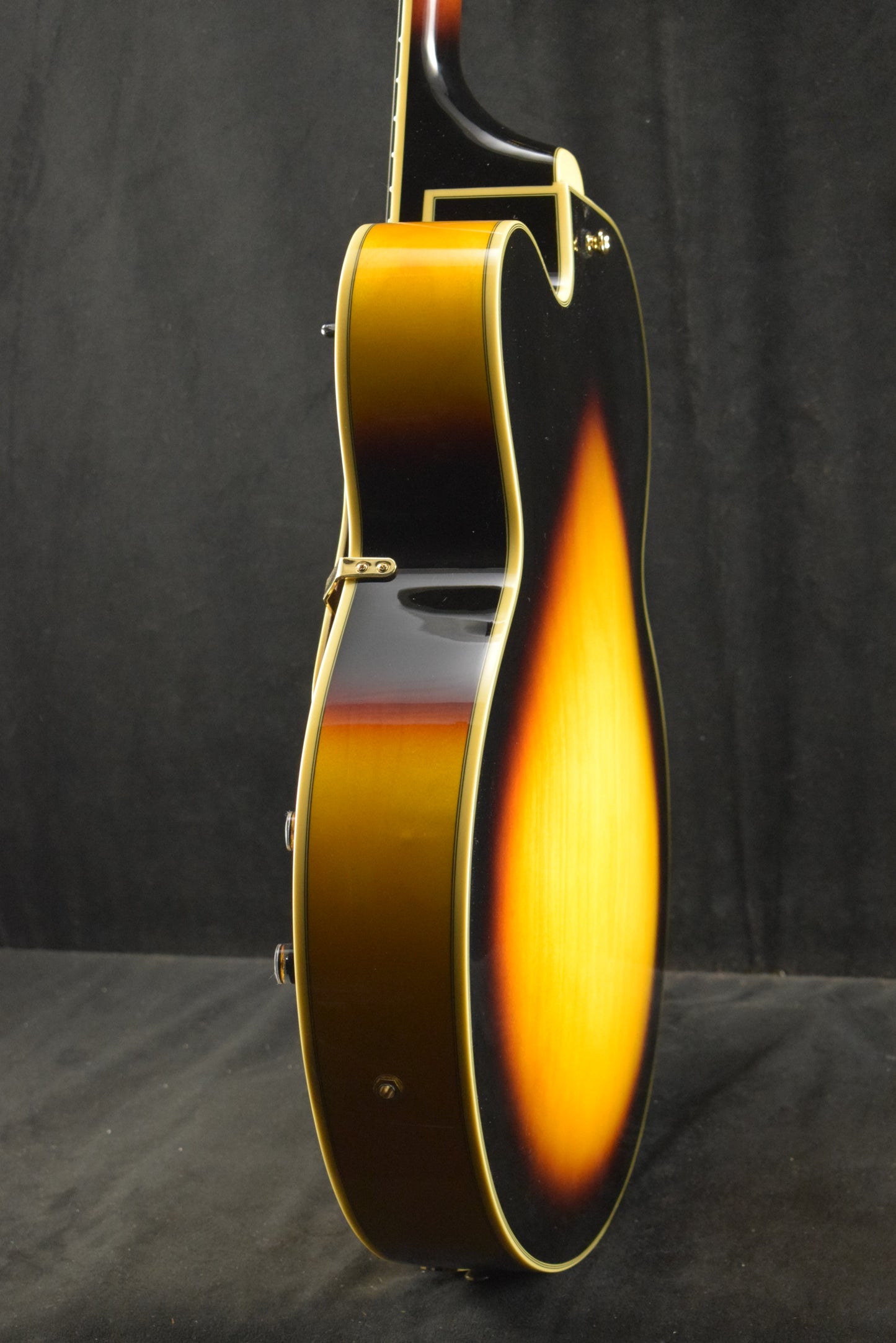 Epiphone Broadway Vintage Sunburst with Hardshell Case!