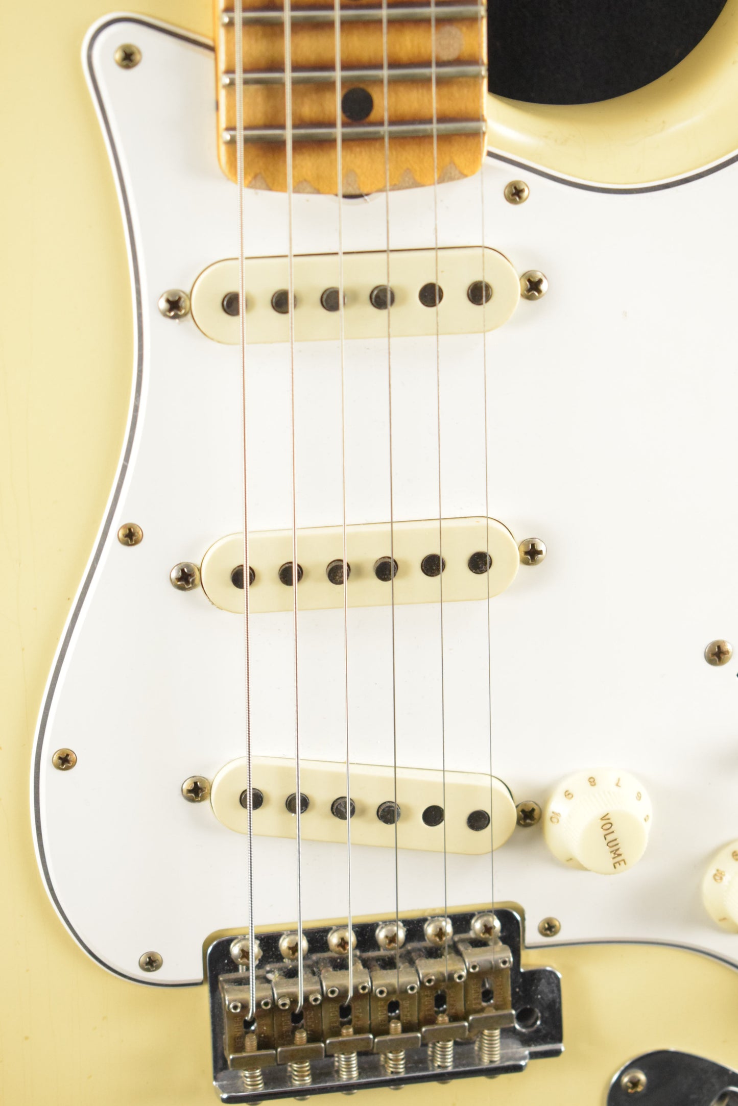 Fender Custom Shop '69 Stratocaster Heavy Relic - Aged Vintage White