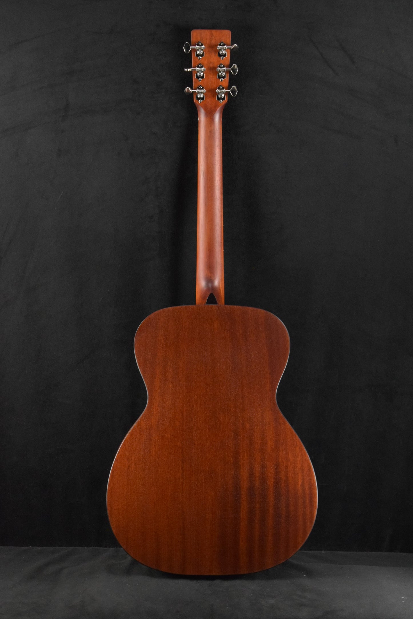 Eastman E2OM Solid Cedar/Sapele Orchestra Model Natural Truetone Satin