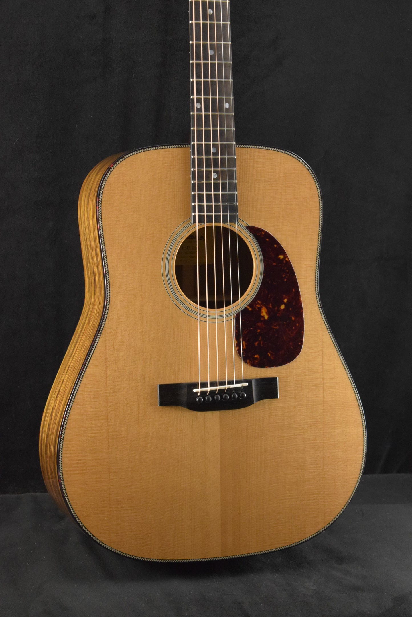 Eastman E3D-DLX Deluxe Acoustic Electric Dreadnought Natural Truetone Gloss