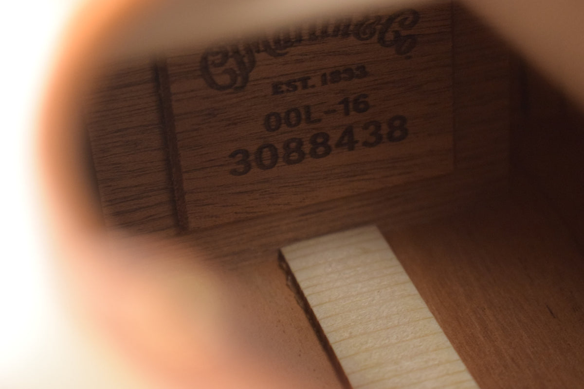Martin 00L-16E Sloped Shoulder 00 Concert Acoustic Electric 1935 Burst