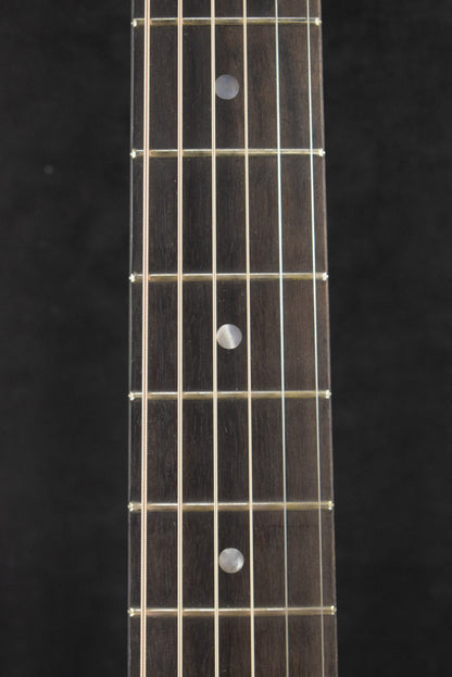 Eastman E3D-DLX Deluxe Acoustic Electric Dreadnought Natural Truetone Gloss