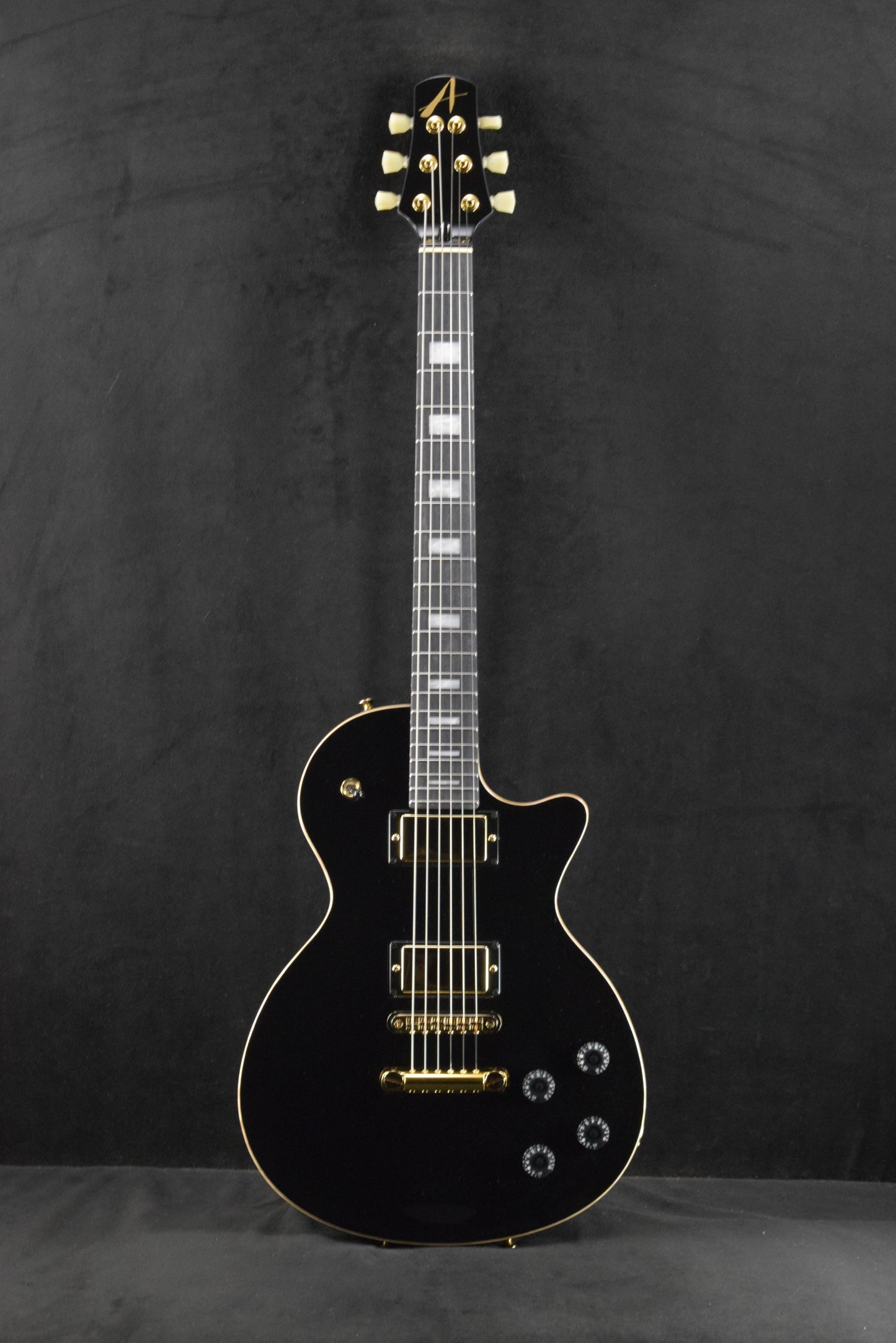 Tom Anderson Bobcat Black with Binding