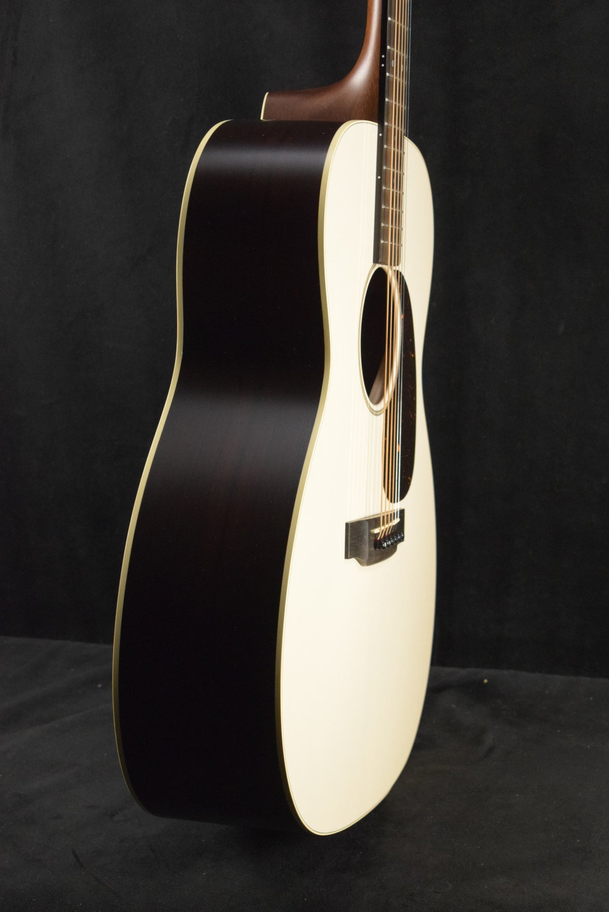 Martin J-16E Jumbo Acoustic Electric Cream