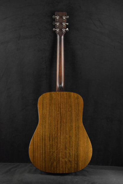 Eastman E3D-DLX Deluxe Acoustic Electric Dreadnought Natural Truetone Gloss