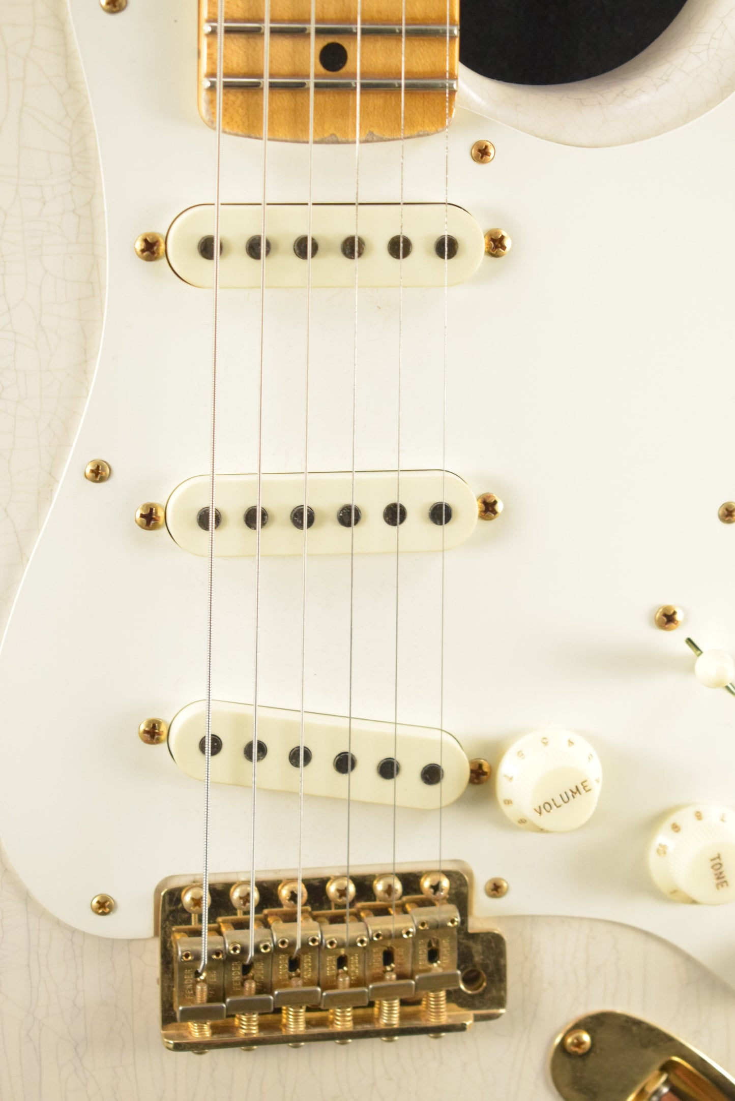 Fender Custom Shop Limited Edition '57 Stratocaster Relic - Aged White Blonde