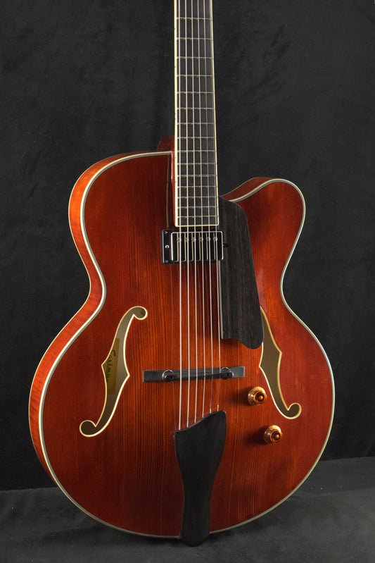 Eastman AR503CE 16" Archtop Seymour Duncan Classic Truetone Gloss
