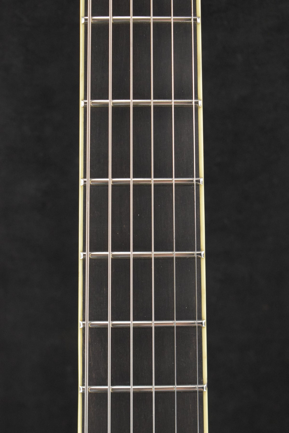 Eastman AR503CE 16" Archtop Seymour Duncan Classic Truetone Gloss
