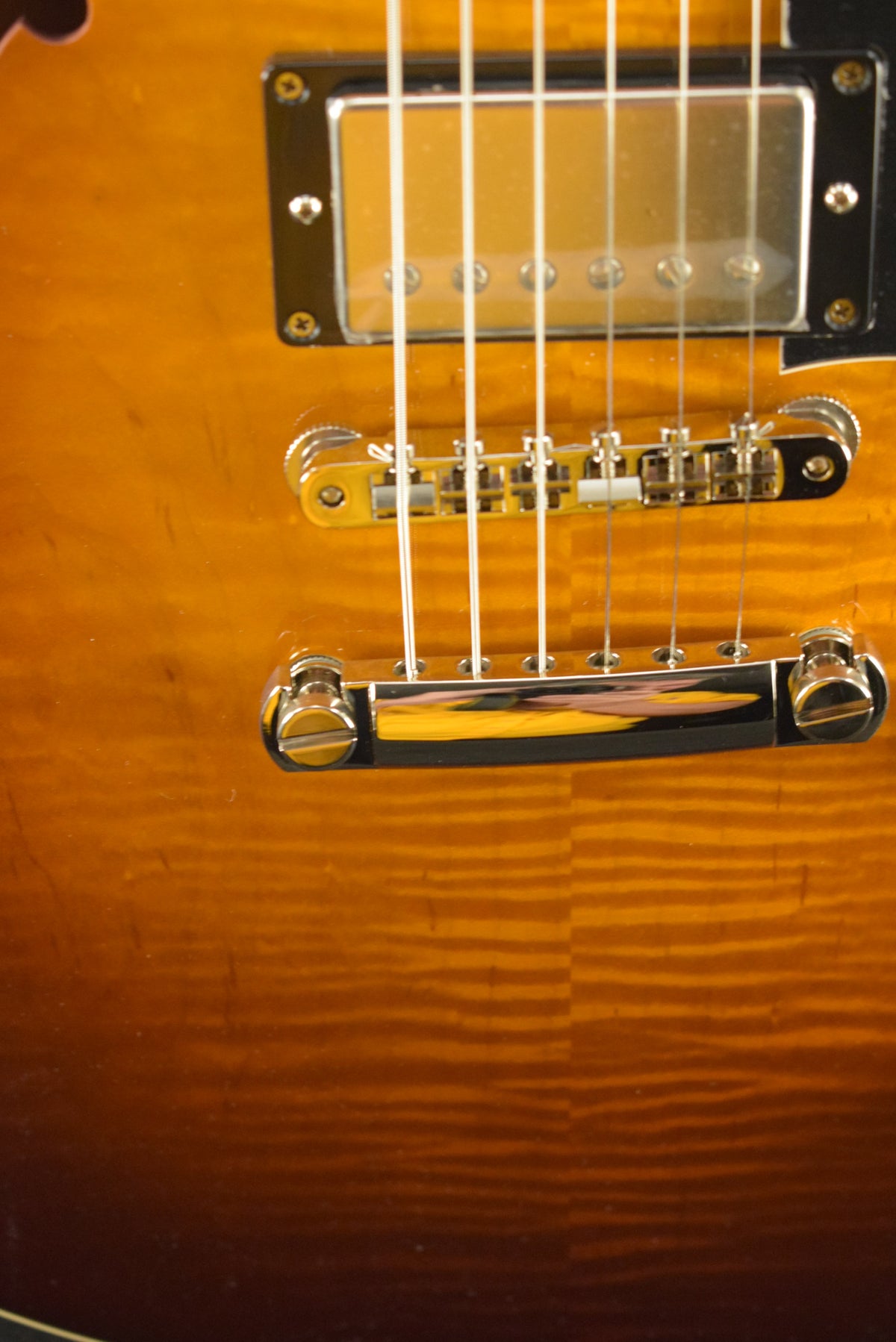 Collings 620 Semi-hollow Electric Guitar Tobacco Sunburst (Full Body)