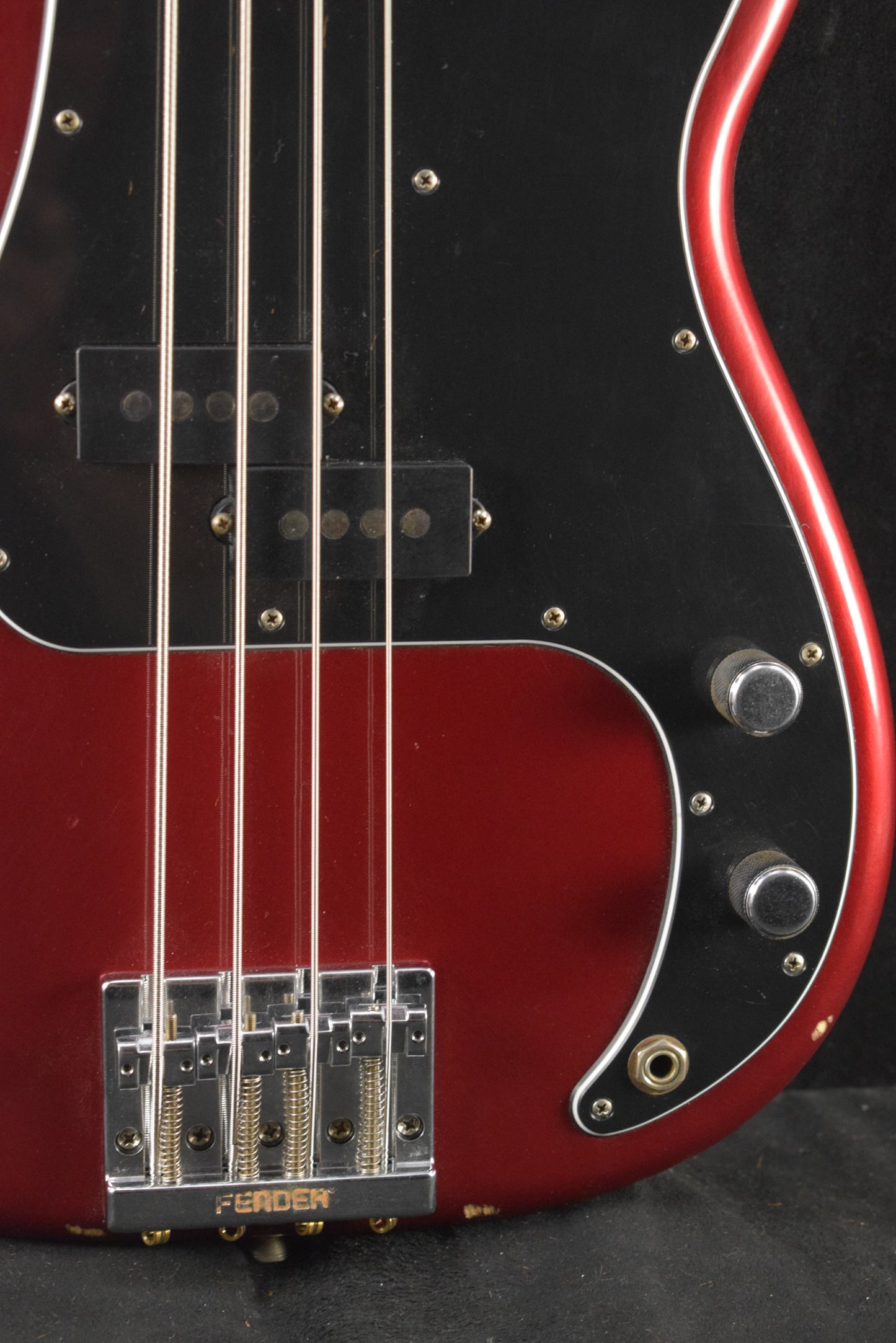 Fender Nate Mendel P Bass Candy Apple Red Rosewood Fingerboard