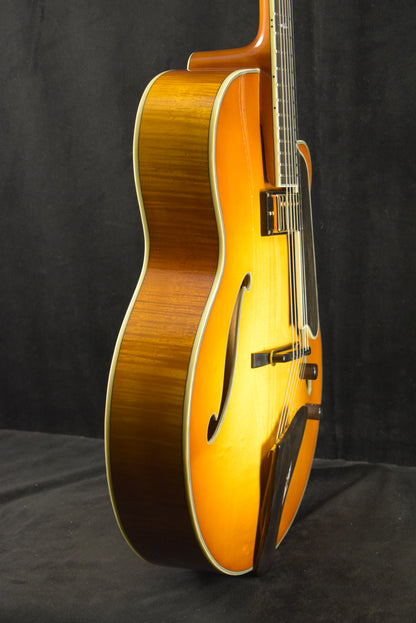 Eastman AR805CE-GB 16" Archtop Lollar Pickup Goldburst Truetone Gloss