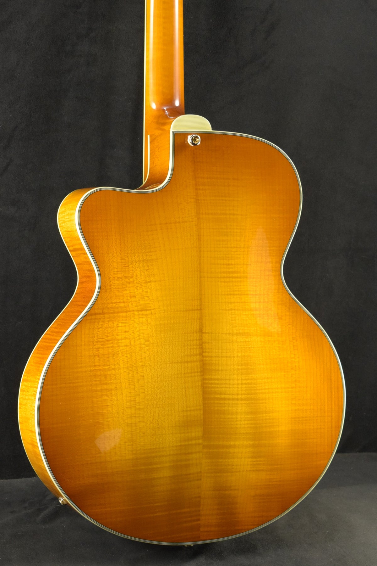 Eastman AR805CE-GB 16" Archtop Lollar Pickup Goldburst Truetone Gloss