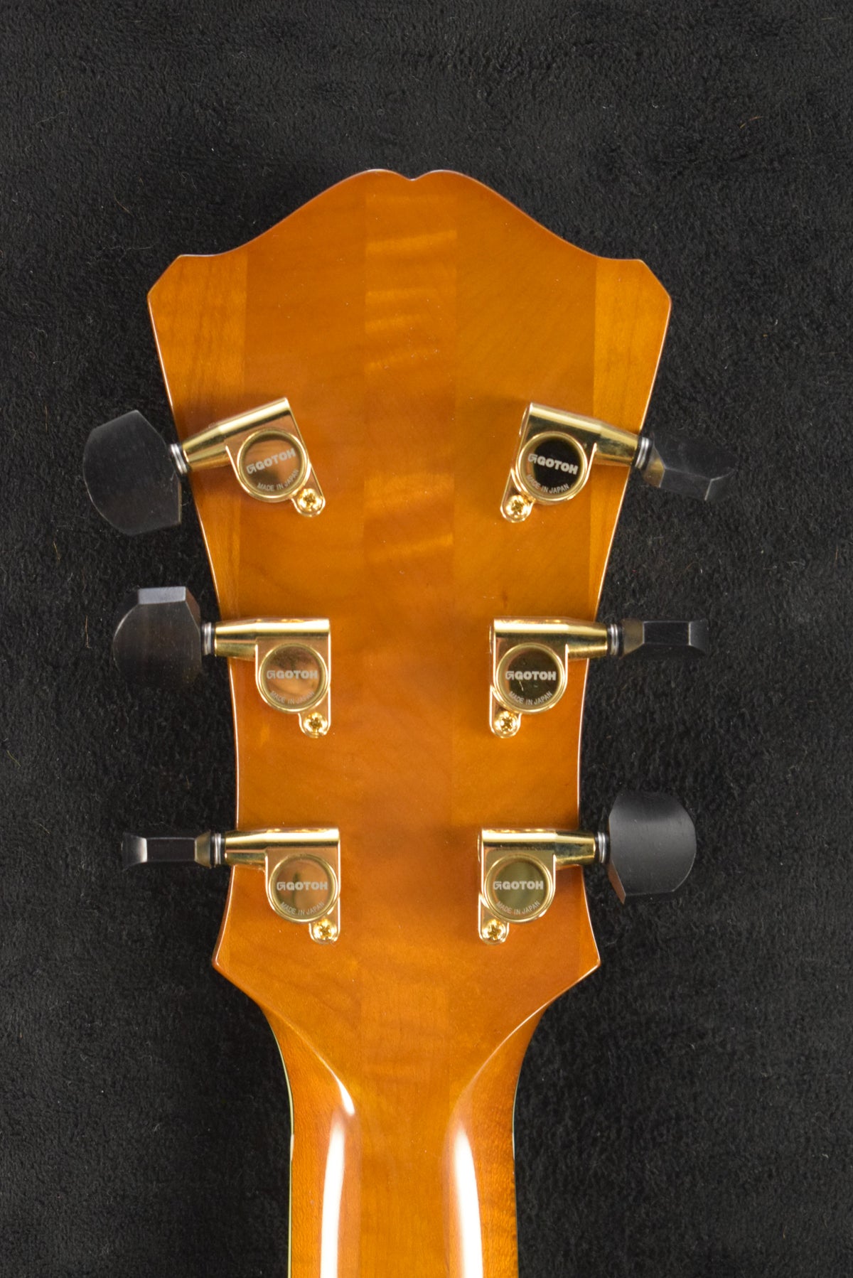 Eastman AR805CE-GB 16" Archtop Lollar Pickup Goldburst Truetone Gloss