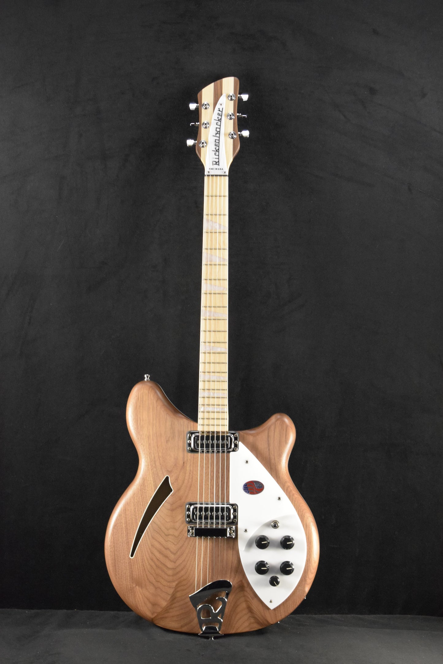 Rickenbacker 360W 6-String Walnut