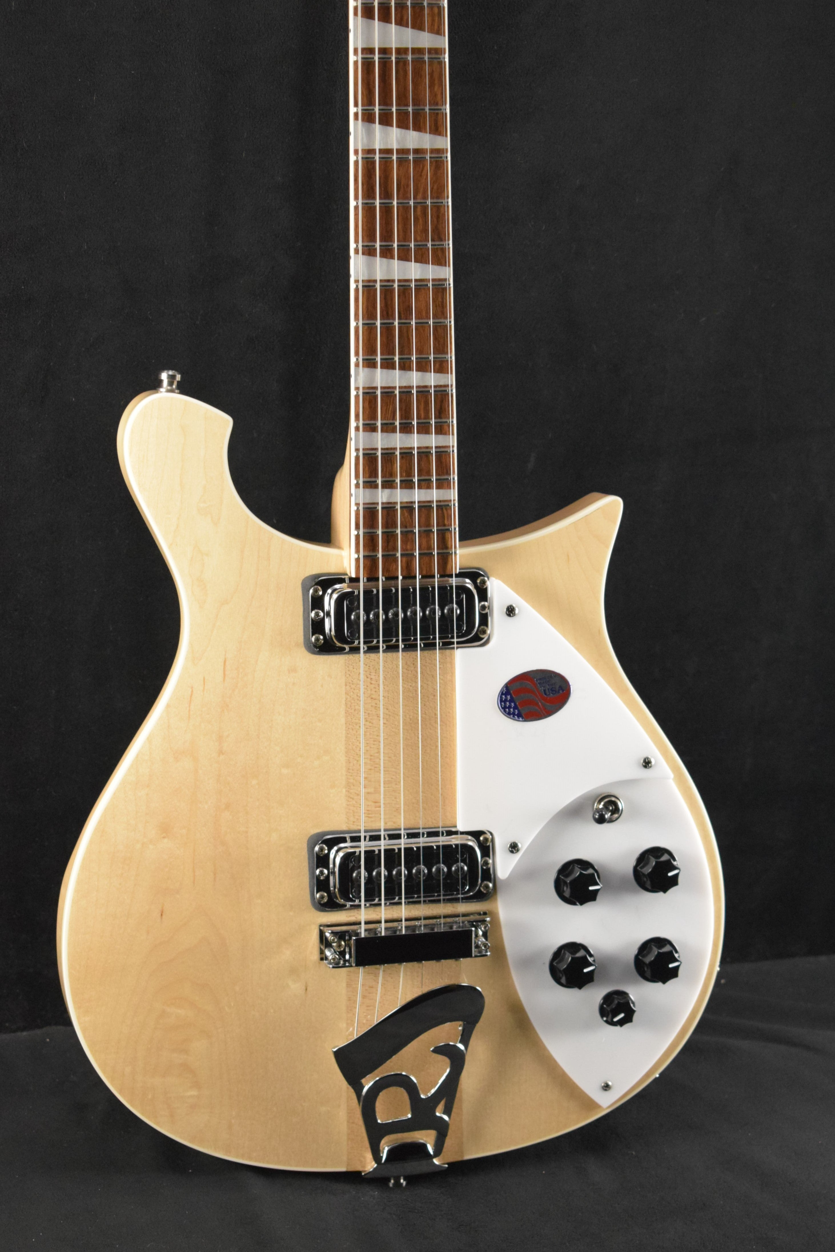 Rickenbacker 620 6-String Mapleglo – Fuller's Guitar