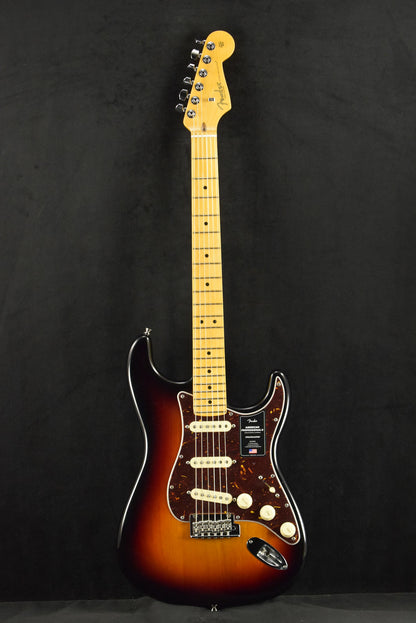 Fender American Professional II Stratocaster 3-Color Sunburst Maple Fingerboard