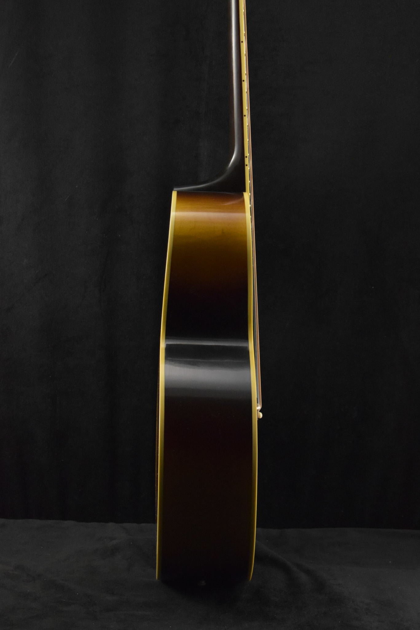 Gibson Custom Shop 1952 J-185 Vintage Sunburst