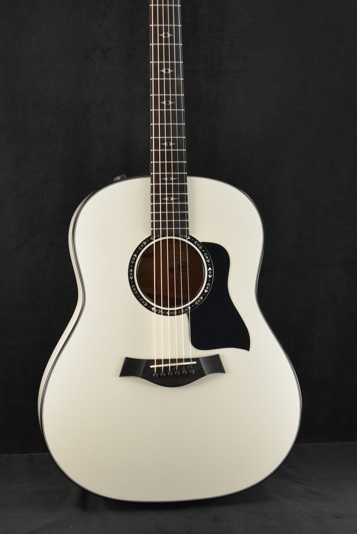 Taylor Custom #5 C17e B5005 Grand Pacific Torrefied Sitka Spruce/Mahogany Pearl White