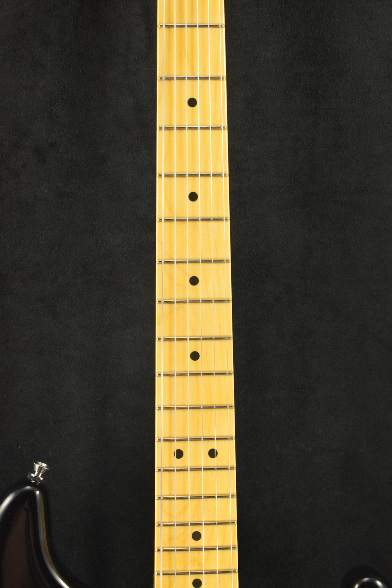 Fender American Professional II Stratocaster 3-Color Sunburst Maple Fingerboard