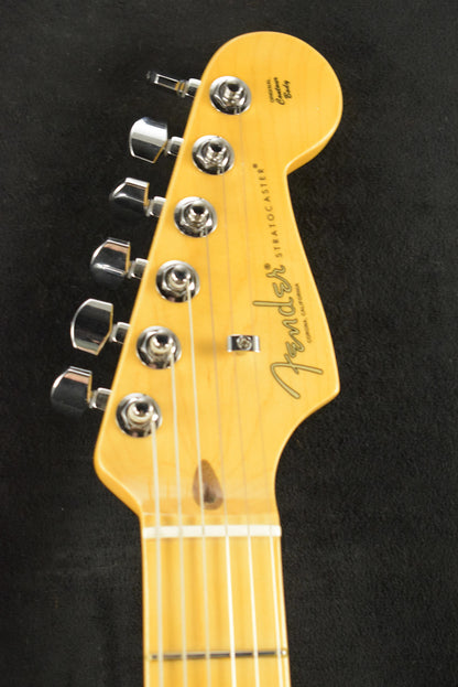 Fender American Professional II Stratocaster 3-Color Sunburst Maple Fingerboard