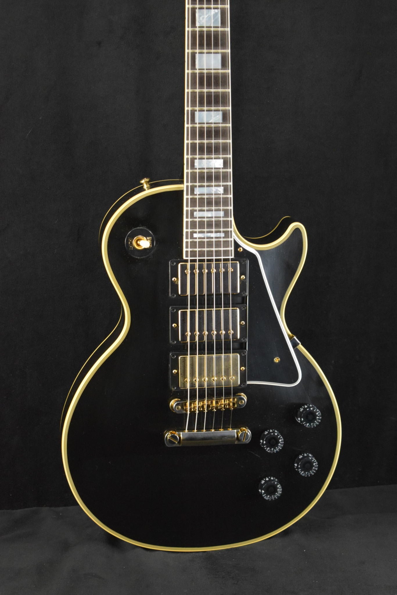 Gibson Custom Shop Les Paul Custom Chambered Body Slim Neck 3 Pickup Ebony VOS GH