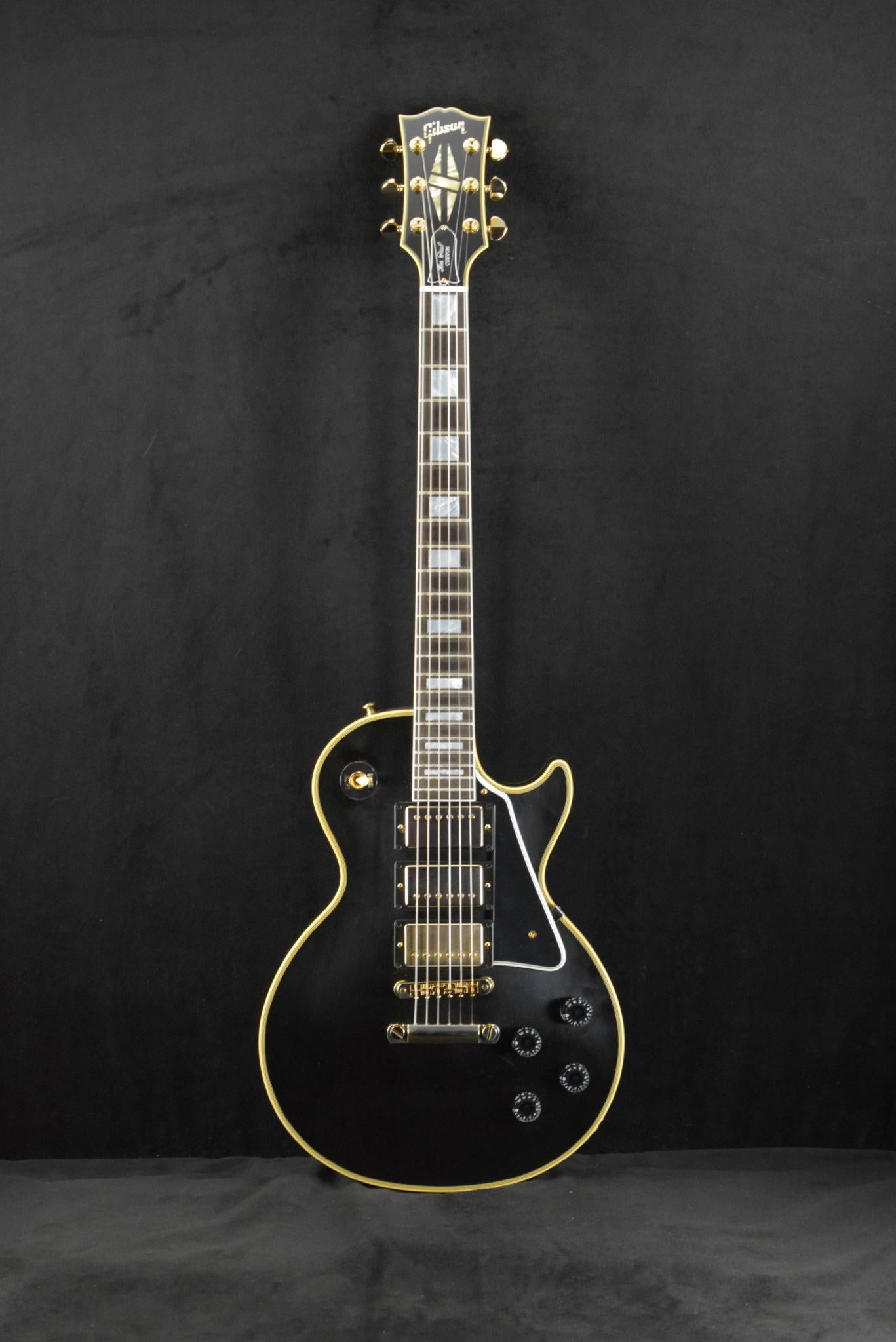 Gibson Custom Shop Les Paul Custom Chambered Body Slim Neck 3 Pickup Ebony VOS GH