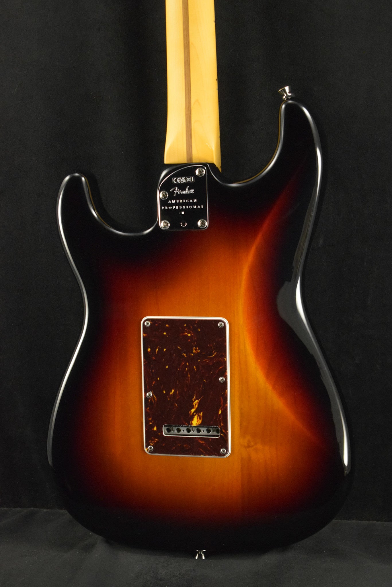Fender American Professional II Stratocaster 3-Color Sunburst Maple Fingerboard